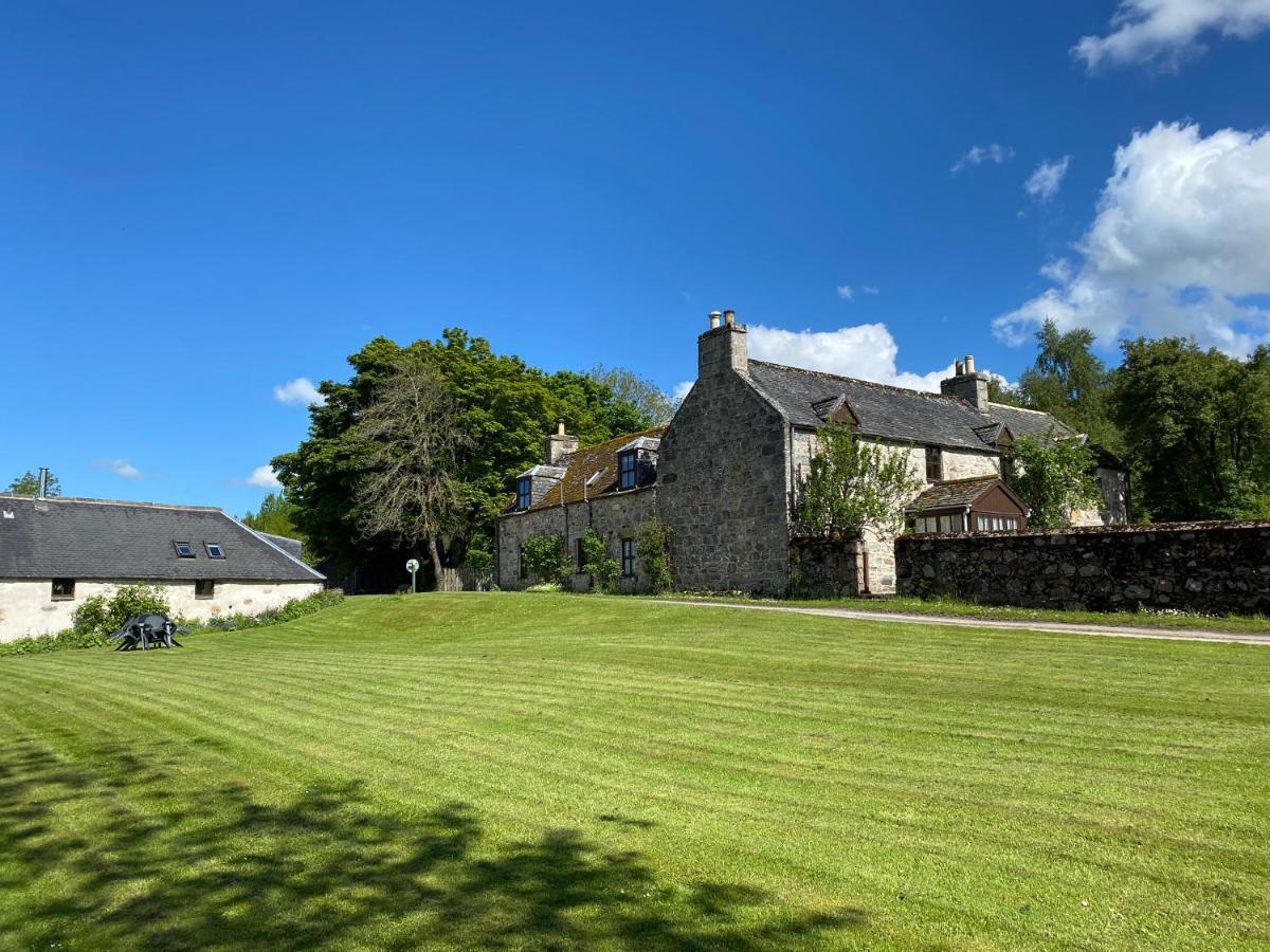 Parkmore Holiday Cottages Dufftown Exterior photo